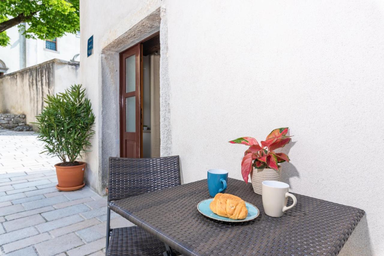 Picturesque Apartment San Rocco 1 Pićan Екстериор снимка